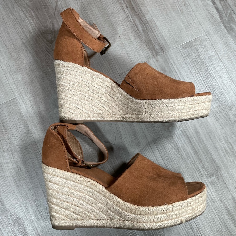 Universal Thread Espadrille Wedge Sandals 8